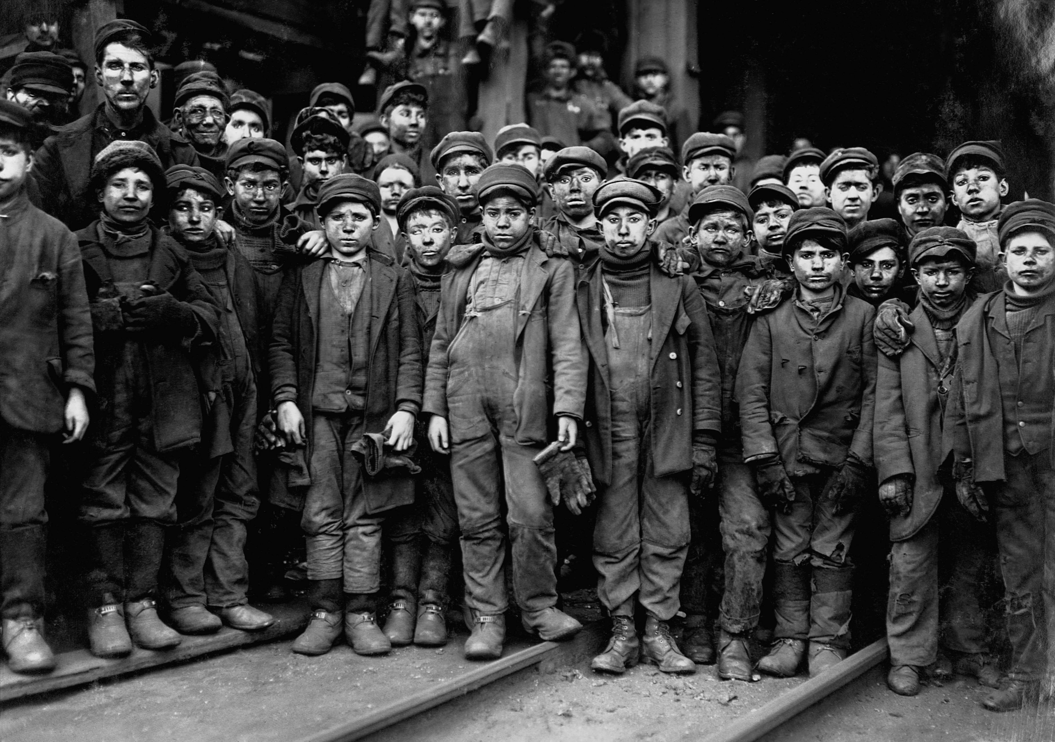 child-laborers-dubbed-the-breaker-boys-w